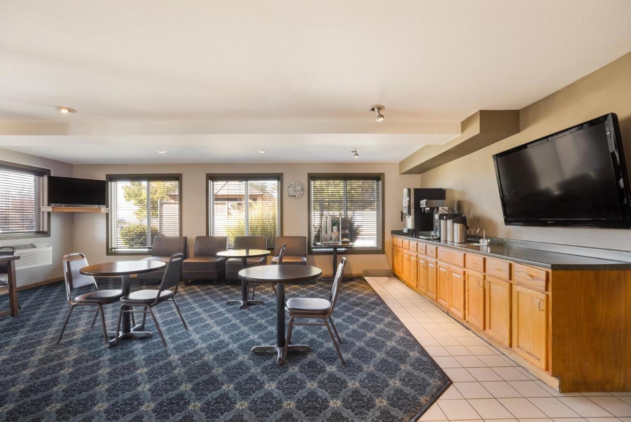 Americas Best Value Inn Sparks Zewnętrze zdjęcie